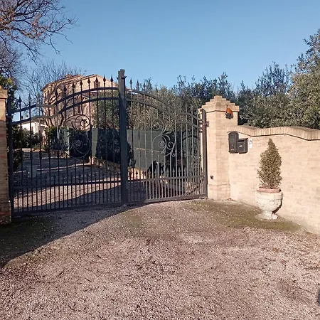Affittacamere Le Querce Montefano